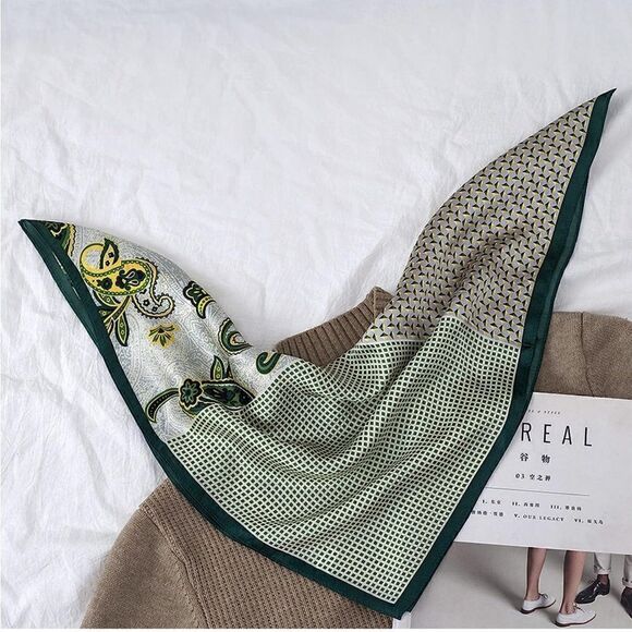 Green Paisley Silk Scarf - Picture 6 of 6